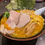 東京辛味噌とんこつラーメン(よこはま軒 三川店)