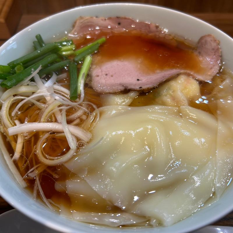 エビしそワンタン麺（期間限定）(らぁ麺にレンゲっていりますか)