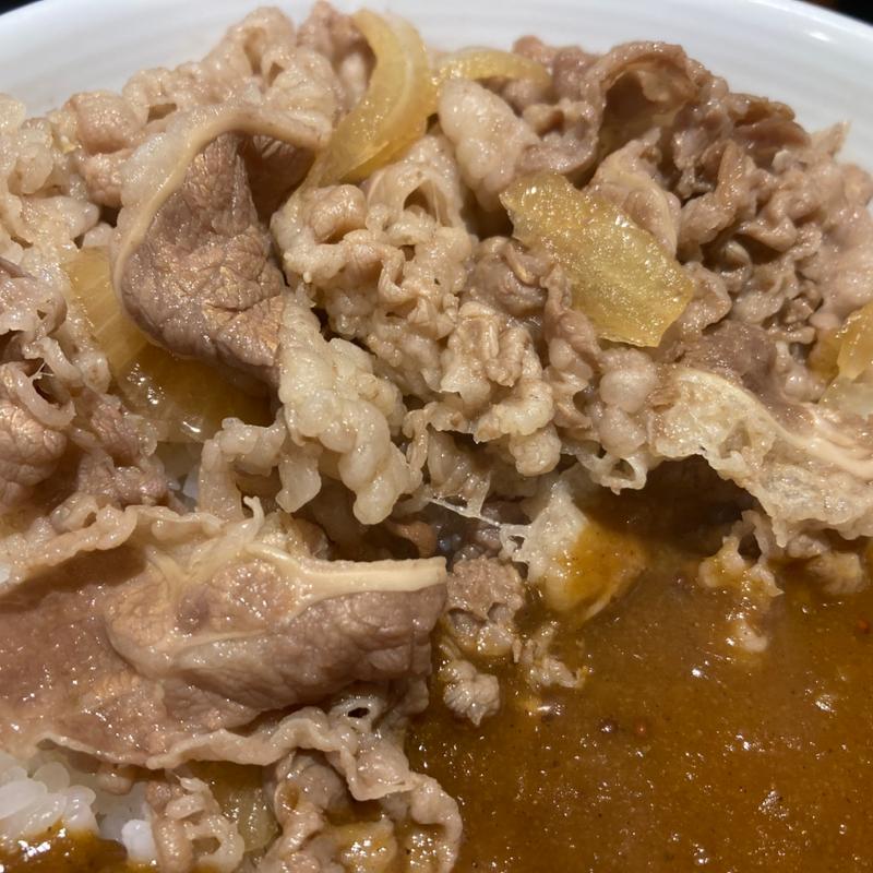 肉だく牛魯珈カレー(吉野家 お茶の水店)