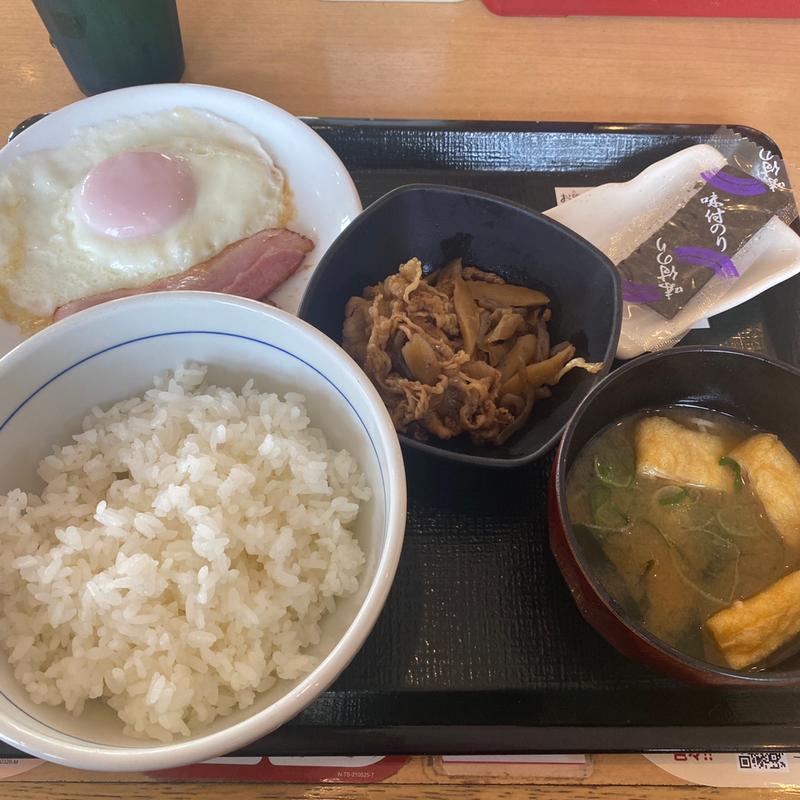目玉焼き牛小鉢ベーコン朝食(なか卯 19号中津川店)