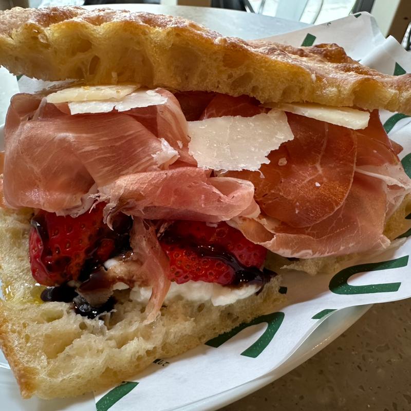  focaccia ※ fragola(TUTU)