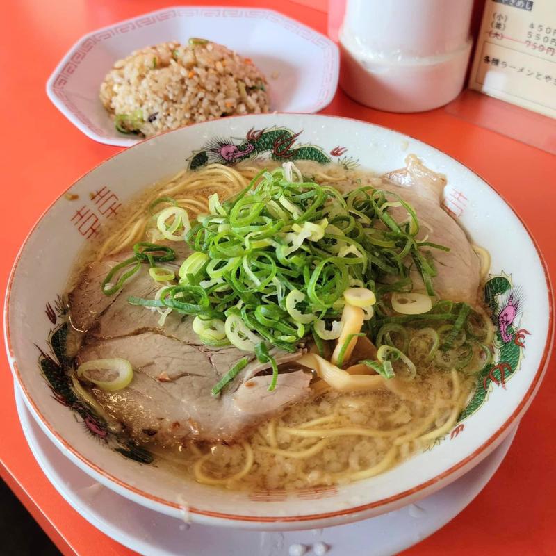 ラーメン 並 やきめし 小 セット(山さんラーメン)