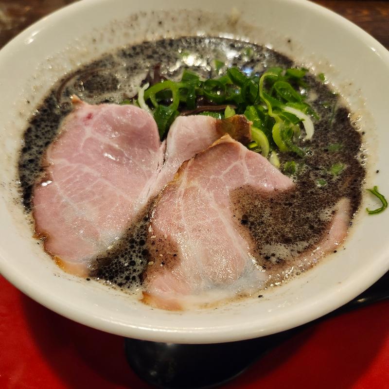 にんにく黒焦がしラーメン(麺や偶 もとなり 久茂地店 )