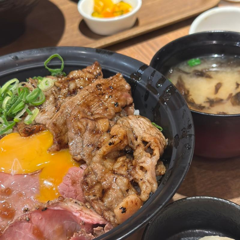 (ローストビーフとハンバーグ YOSHIMI)