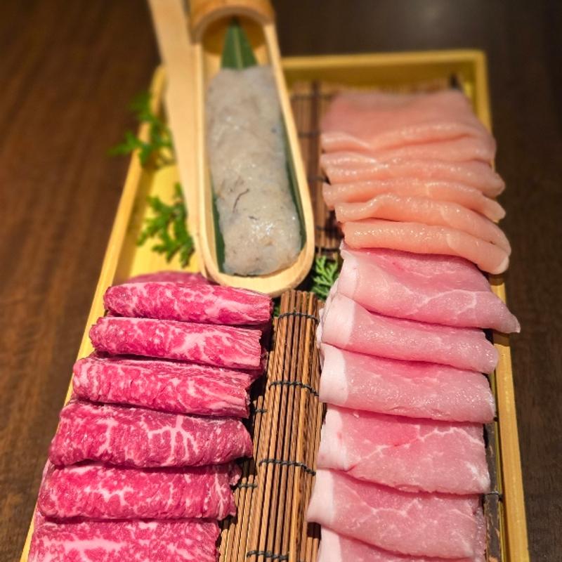 海老だけ団子 お肉3種盛り合わせ(シャングリラズシークレット 北新地店)