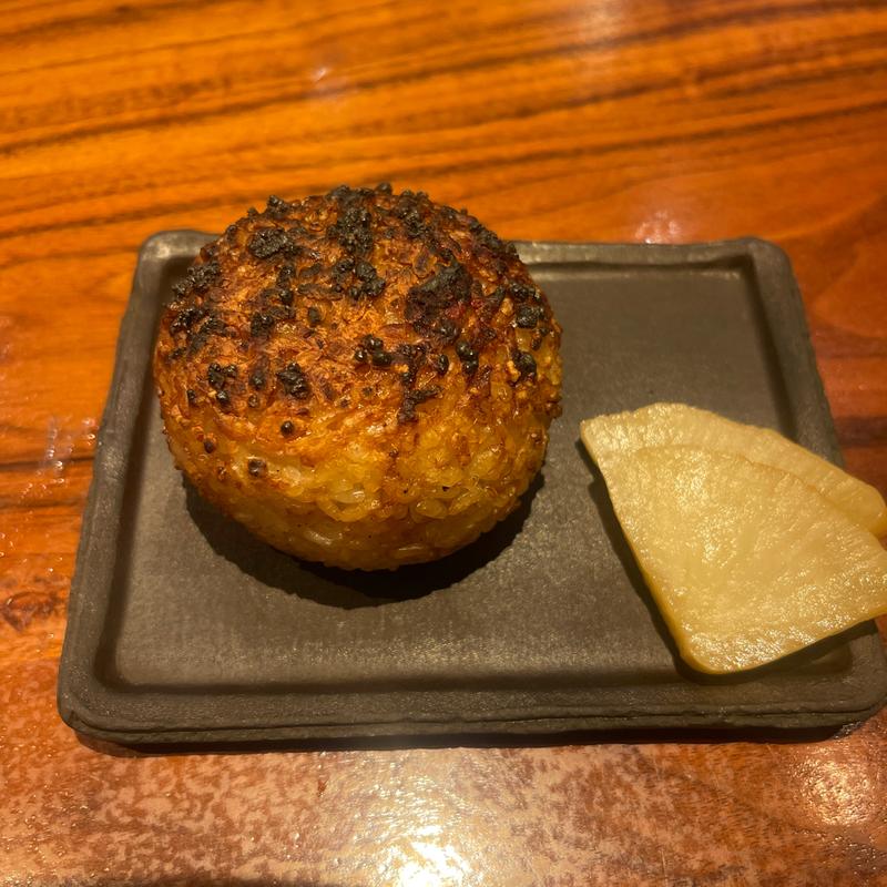 焼きおにぎり(焼き鳥とワイン くろえもん 若葉)