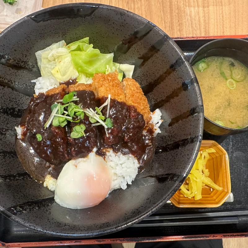 温玉デミカツ丼(吉備SA (下り)フードコート)