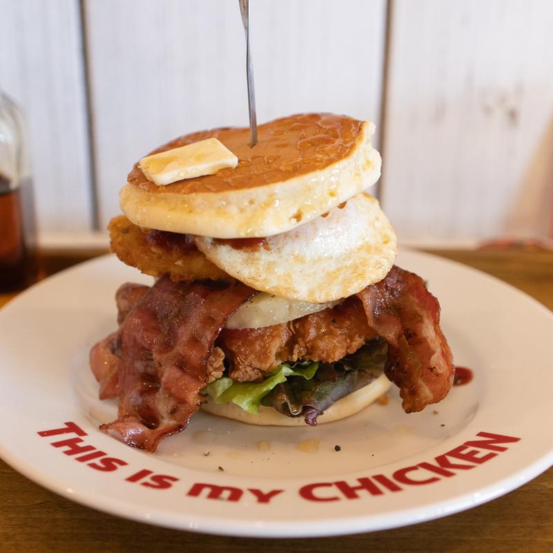 ブレックファストチキンバーガー(This is my CHICKEN)