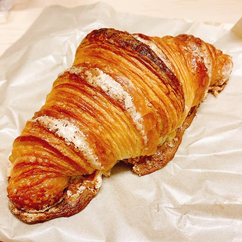 クロワッサンロワイヤル(リヴィエール Riviere)