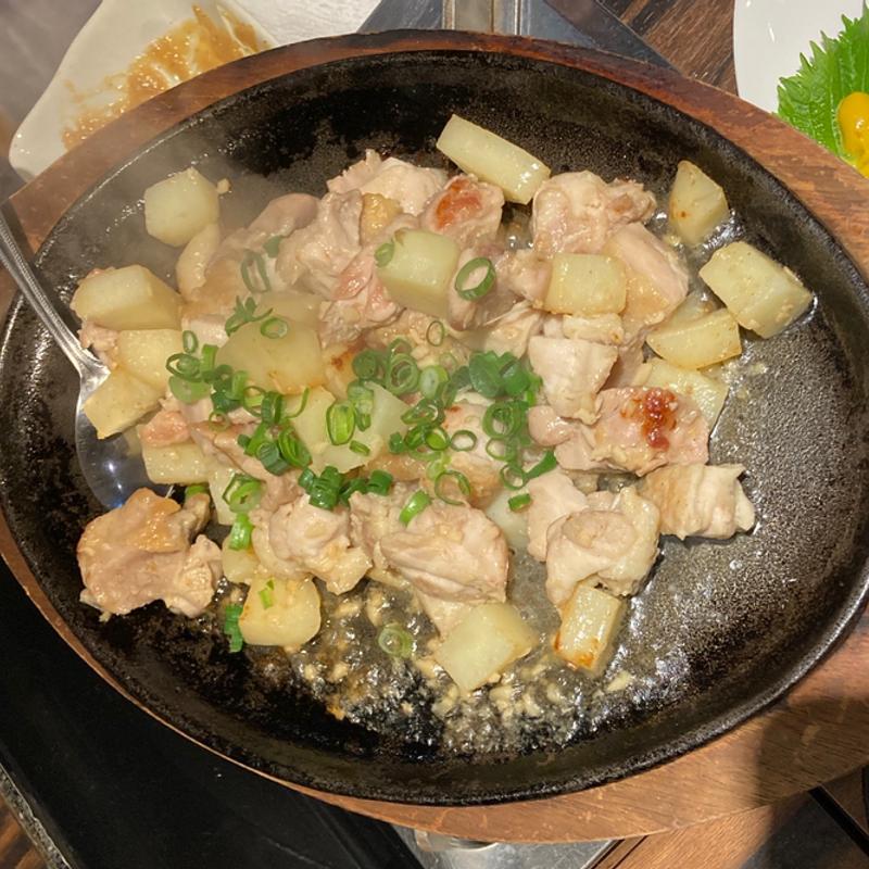 鶏肉ガーリック炒め(もつ鍋 牛タン 居酒屋 真)