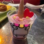 フラッフィ ～ミルクプリン＆ストロベリーパンナコッタ～(ハピネス・カフェ （HAPPINESSCAFE）)