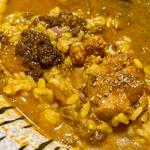 チキンとキーマのあいがけカレー(般ﾟ若（ぱんにゃ）)