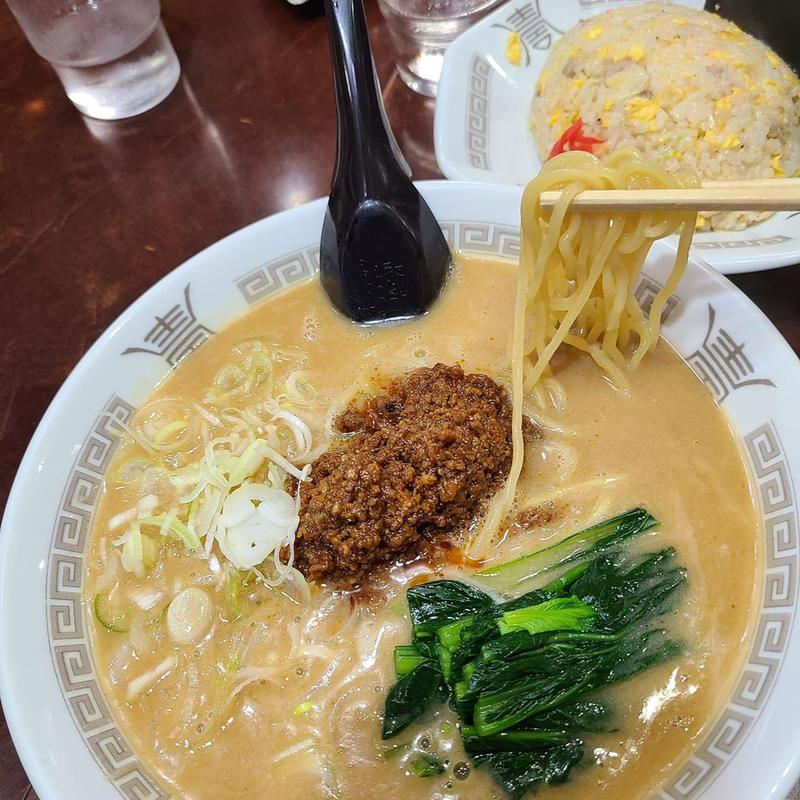 胡麻坦々麺 半炒飯(銀座亭 )