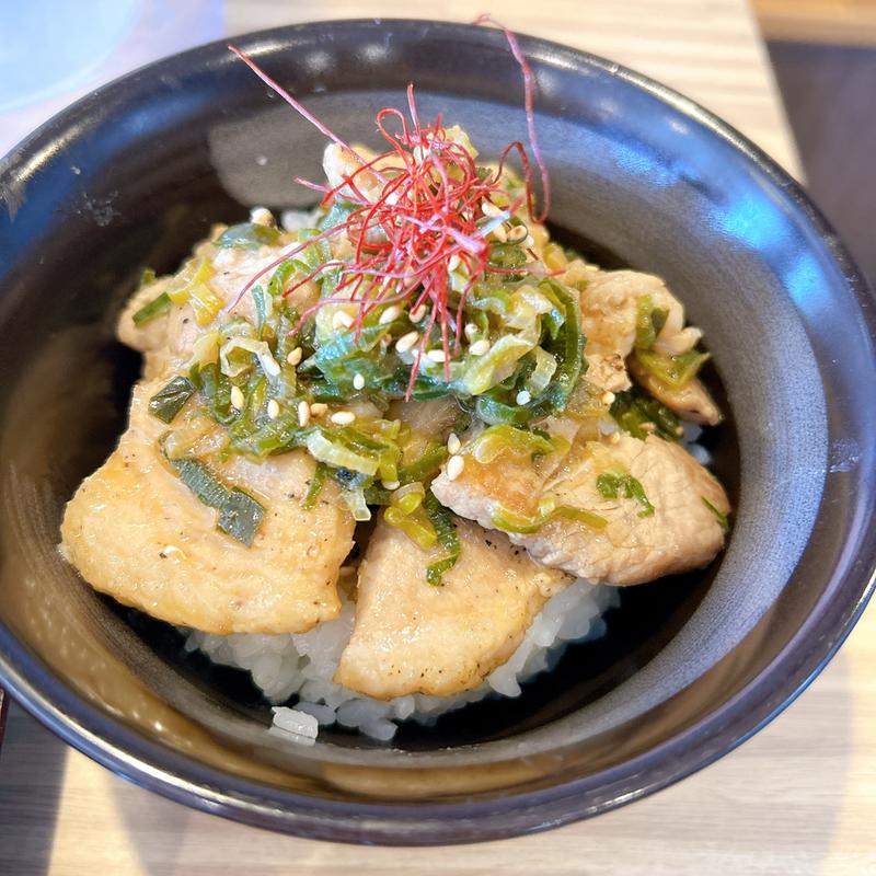 (らぁ麺 おかむら)