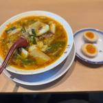 彩華ラーメン　小(彩華ラーメン田原本店 （サイカラーメン）)