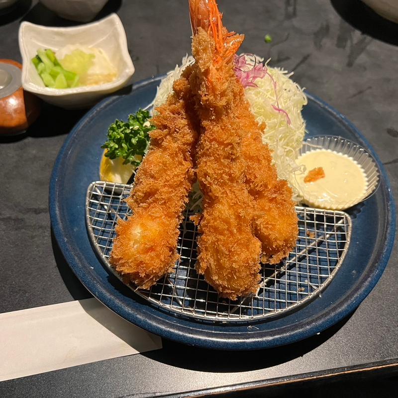 海老フライ定食(とんかつ勝 追浜本店)