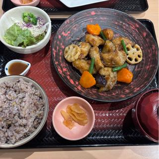 すけそう鱈と野菜の黒酢あん定食(大戸屋ごはん処 碧南市役所店)