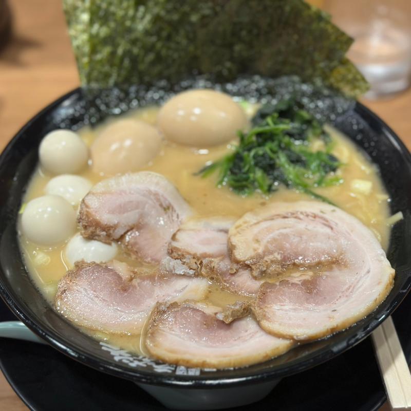 MAXラーメン(横浜家系ラーメン 町田商店 川崎西口店)