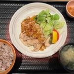 蒸し鶏の生姜ねぎ醤油