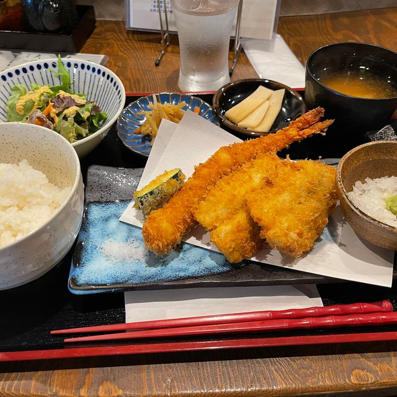 雲仙ハムカツとあじのミックスフライ定食(高崎 雨云 (あうん))