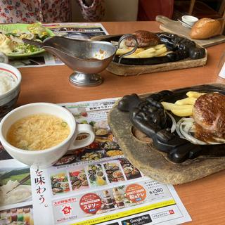 ビリーハンバーグランチサラダバー付き(ステーキハウス ブロンコビリー三河安城店)