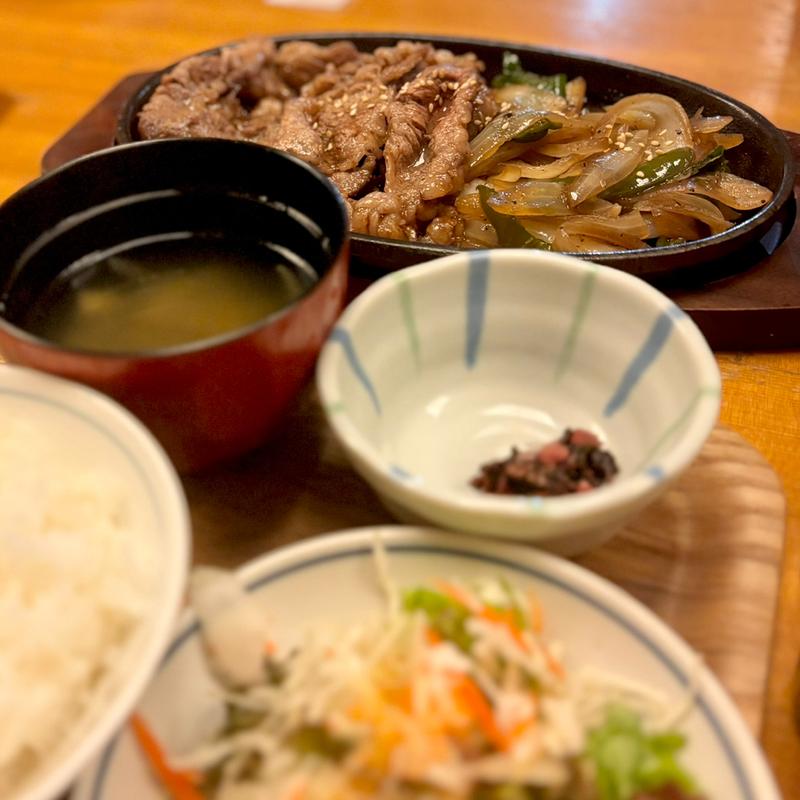 ニュー！モーモー鉄板定食(レギュラー150g)(とみや本館)