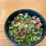 チャーシューめし　(わさび醤油)