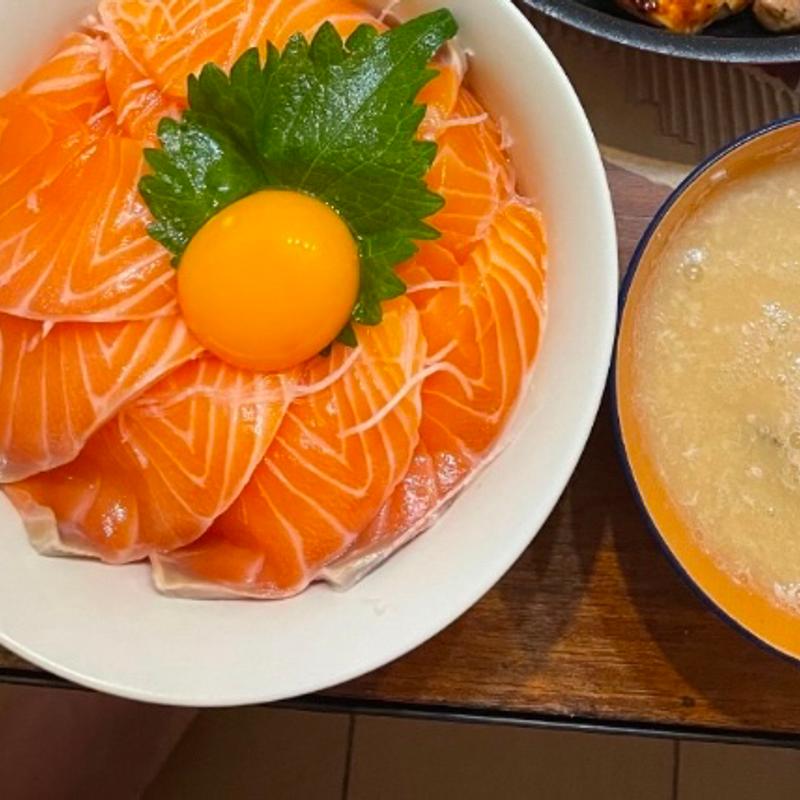 サーモン定食(泉佐野漁協青空市場)