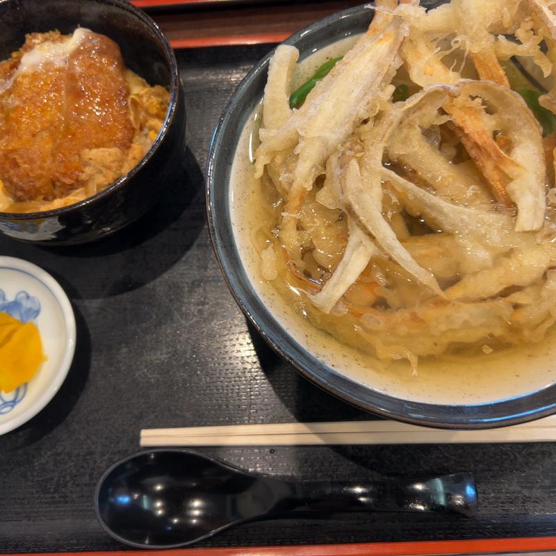 ごぼう天そばとカツ丼(喜福)