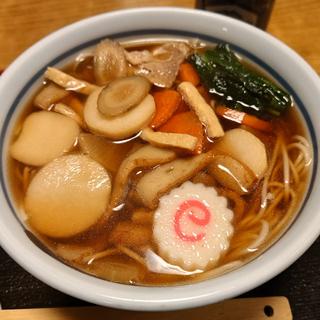 野菜たっぷり味わい けんちんそば