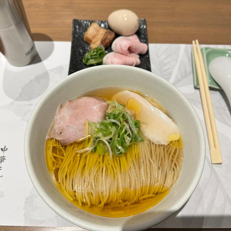 純鶏だし白醤油そば+特製別皿付き(中華そば とちの葉)