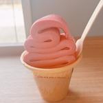 ソフトクリーム（いちご）
