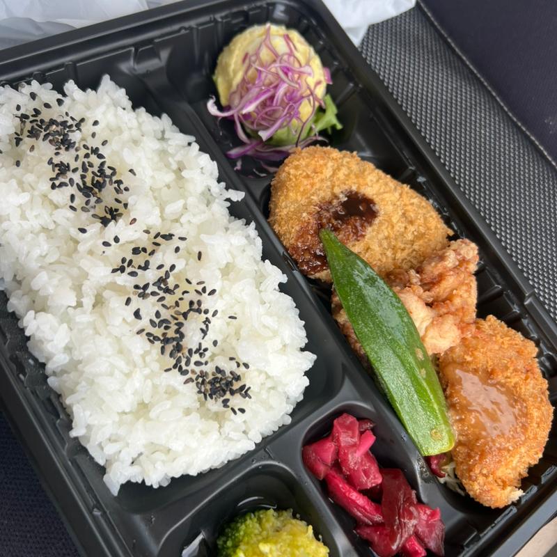 ミックスフライ弁当(弁当工房しげもと)