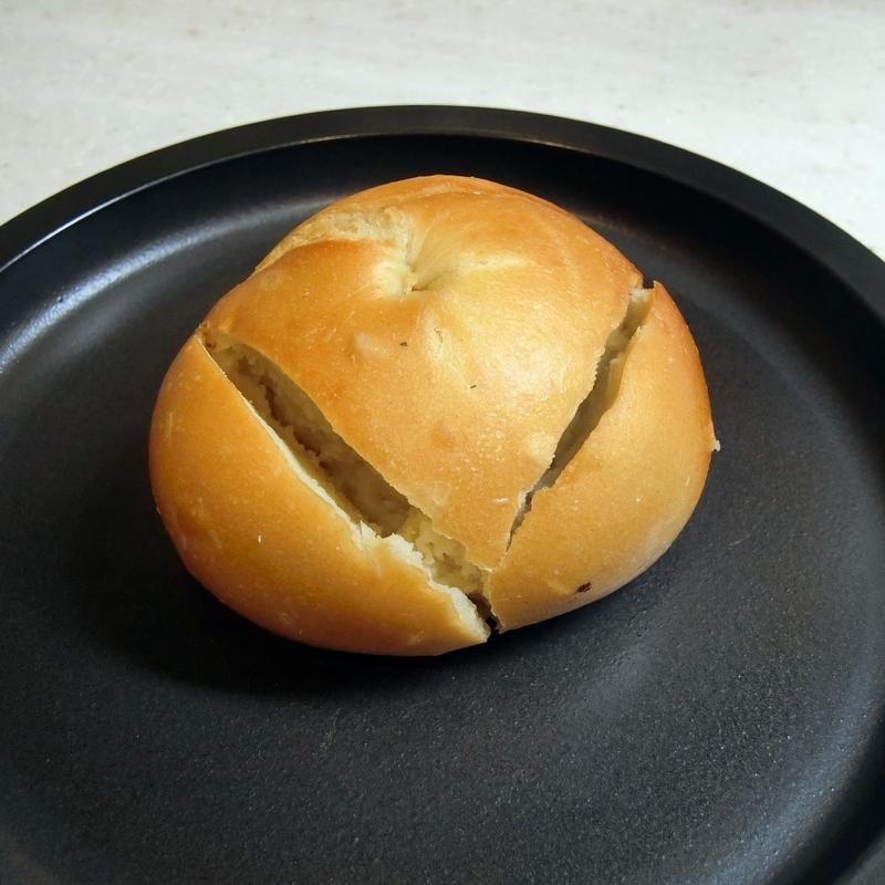 塩バター(ＳＯＮＯＨＩ　ＢＡＧＥＬ　本郷店)