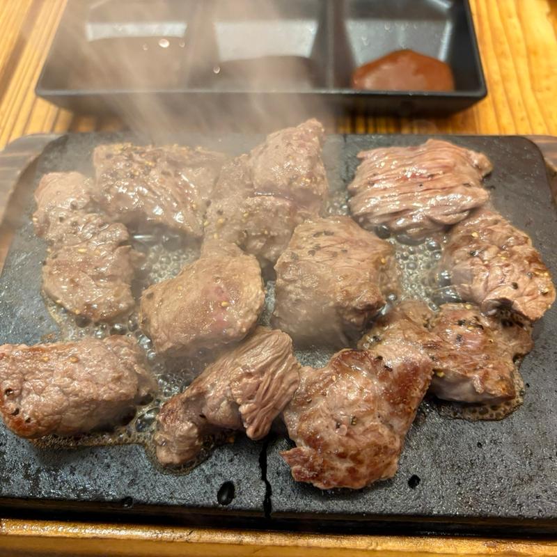 ランチステーキ(やっぱりステーキ 公設市場近店 いつでも朝ごはん)