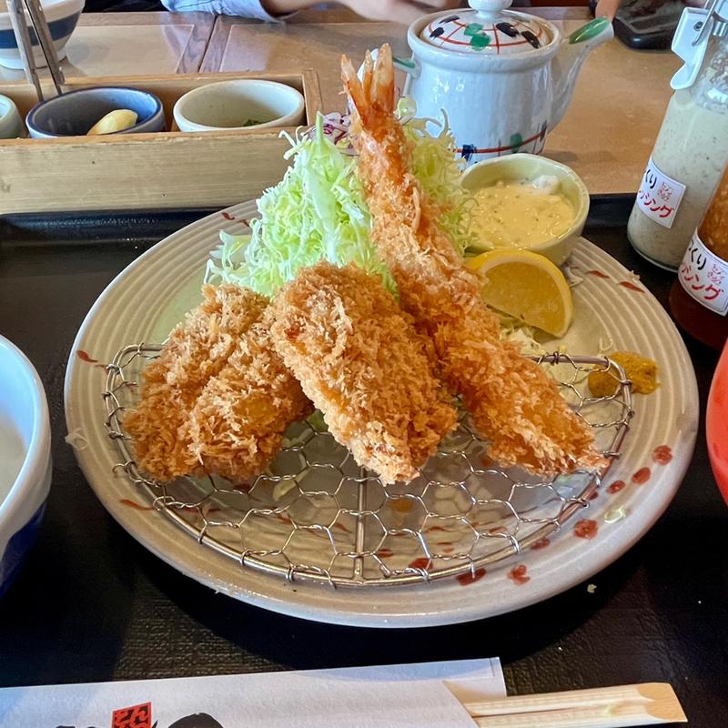 ヒレかつ&海老フライランチ(とんかつとんQ 成田ニュータウン店)