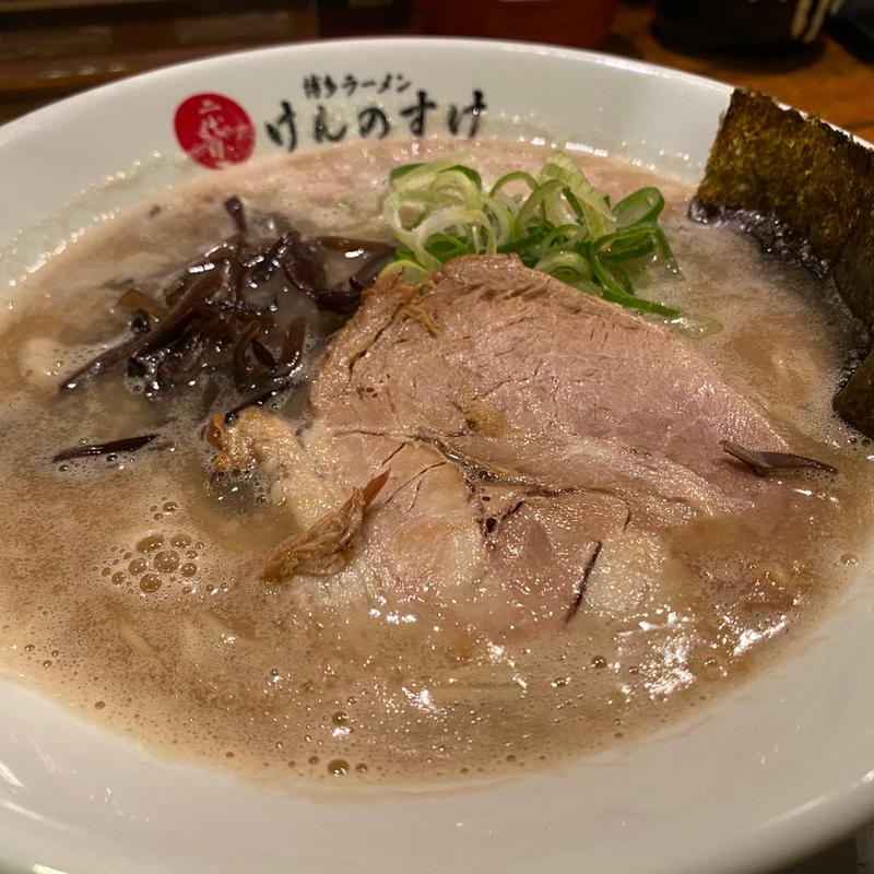 ラーメン(博多ラーメン 二代目けんのすけ 天神本店)