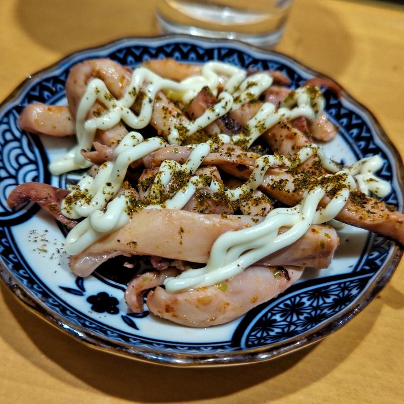 炙りイカ  黒煎り七味マヨ(めのじ)