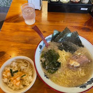 塩ラーメン　半ライス(椿　ラーメンショップ 木立店 )