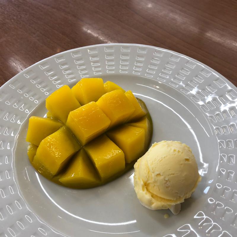 ジューシーマンゴー&バニラアイス(ココス 坂戸店)