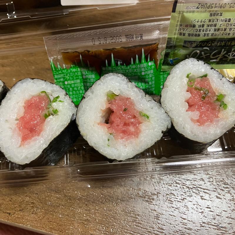 ネギトロ巻き(ファミリーマート 京屋宿院店)