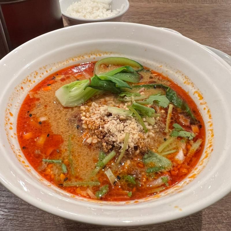 黒胡麻担々麺(四川小吃 雲辣坊)