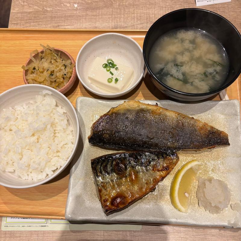鯖と縞ほっけの塩焼き定食(やよい軒 代々木店 )