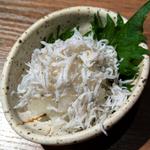 しらすおろし(炭火串焼と旬鮮料理の店 備長炭焼 遠州葵家)