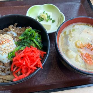 週替わりランチメニュー(湾岸食堂 本店)