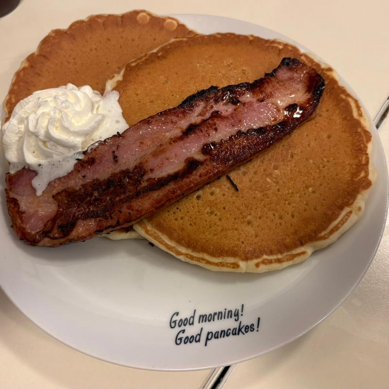 ステーキベーコンパンケーキ(ハワイアンパンケーキハウス パニラニ （Hawaiian Pancakes House Paanilani）)