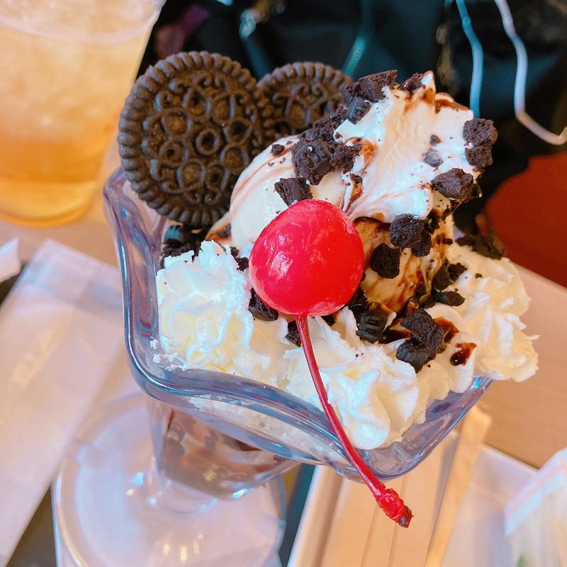 クッキー&クリームパフェwithハーゲンダッツ(サンマルクカフェ 吉祥寺北口駅前店)