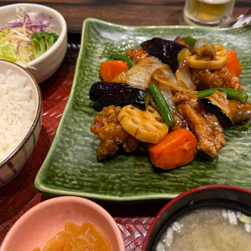 鶏と野菜の黒酢あん定食(大戸屋ごはん処 経堂コルティ店)