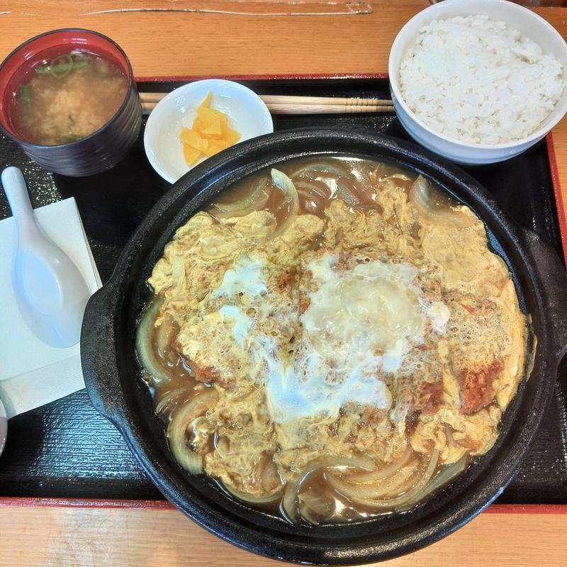 カレーカツ煮定食(江釣子屋 志和稲荷店 )