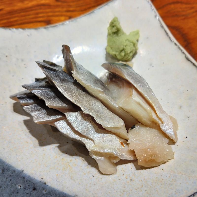 〆さば刺(居酒屋 肴や （こうや）)